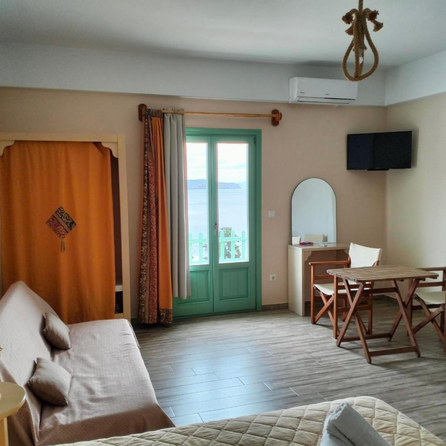 Ferienwohnung Gyrouli 1 Pera Gyalos Exterior foto